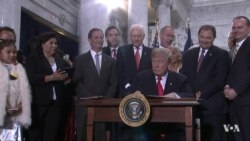 Trump Presses for Victory on Taxes as Russia Probe Continues