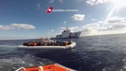 ታህሳስ 3 እአአ 2015: የጣሊያን ባሕር ሃይሎች ስደተኞችን ከመስመጥ አድነዋቸዋል