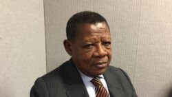 Eddy Isango a joint Lambert Mende