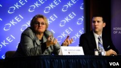 미국 존스홉킨스대학 국제대학원의 앨리샤 캠피 객원연구원이 22일 워싱턴 민간단체 한미경제연구소가 개최한 세미나에서 발언하고 있다.