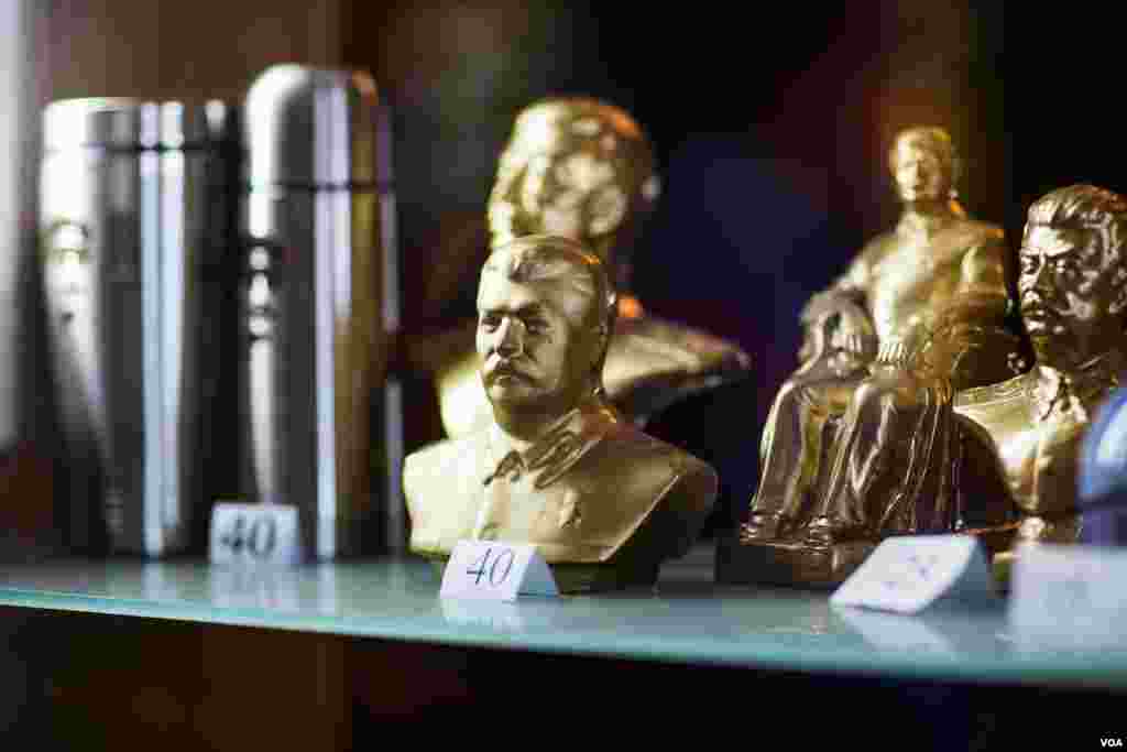 Stalin muzeyidagi do&#39;kon.