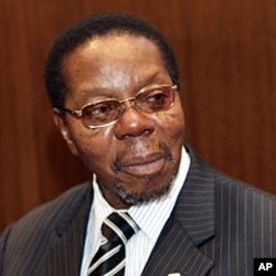 President Bingu wa Mutharika's new cabinet eliminates 14 posts.