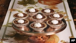 Lauren says that she could not give up chocolate for 30 days.