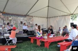 The 2010 Folklife Festival Talkspeak tent
