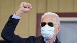 Demokratski predsednički kandidat Džo Bajden u Filadelfiji u Pensilvaniji, 3. novembar 2020. (Foto: Rojters/Kevin Lamarque)