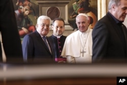 Pope Francis meets with Palestinian President Mahmoud Abbas on Jan. 14, 2017.