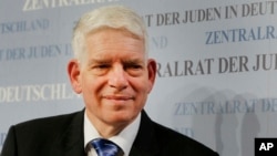 جوزف شوستر رهبر یهودان آلمان از افزایش یهود ستیزی در آن کشور هشدار داده است