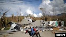 Situasi setelah Badai Maria melanda.