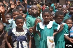 Amandemen konstitusi di Malawi menaikkan usia pernikahan resmi menjadi 18 tahun. (L. Masina / VOA)