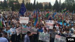 Milli Şuranın keçirdiyi 11 ssentyabr mitinqi Azərbaycanda avtoritarizmə qarşı son ayların ən izdihamlı aksiyası oldu.