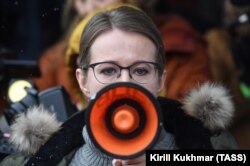 Ksenia Sobchak attends an election campaign in Berdsk, Russia, January 15, 2018.