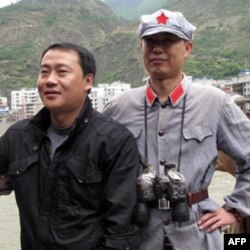 化装照像是游客很喜欢的一项活动(1)