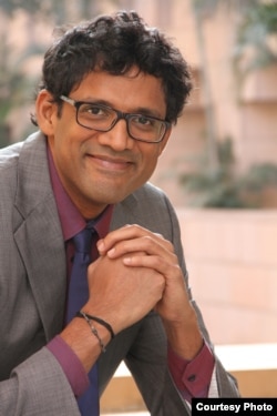 Raj Raghunathan, a marketing professor at the University of Texas, says happiness doesn’t only feel good, it’s also very useful to feel happy.