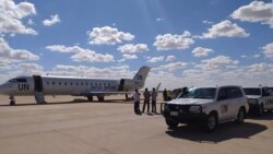 Pesawat penjabat utusan PBB untuk Libya di bandara di Ghadames, oasis gurun sekitar 465 kilometer barat daya ibukota Tripoli, 2 November 2020.