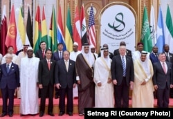 Presiden Jokowi pada KTT Arab Islam Amerika di Riyadh, Arab Saudi. (Foto: Setneg RI)