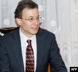 Daniel Rozenblum (Rosenblum) AQShning har yili Yevropa va Yevrosiyo davlatlariga beradigan yordami uchun javobgar