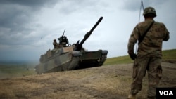 ამერიკული M1 Abrams ორფოლოში