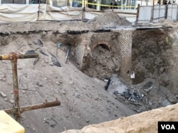 Abidələrin 1780-ci ildə baş vermiş dağıdıcı zəlzələdən əvvəlki dövrə təsadüf etdiyi güman edilir.