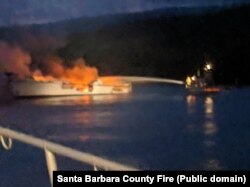 Vatrogasci gase zapaljeni brod: zvanilni Tviter profil Santa Barbara County Fire