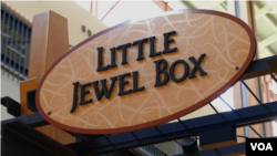 "Little Jewel Box" - "Zar quti".