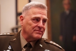 美军参谋长联席会议主席米利上将(General Mark Milley)（美国之音黎堡2020年2月26日摄）