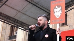 "რუსთავი 2"-ის გენერალური დირექტორი გვარამია საპროტესტო აქციაზე