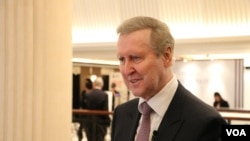 前美国国防部长科恩在2018香格里拉对话会议期间接受采访