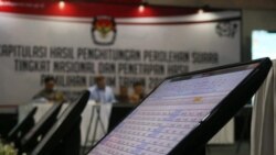 Hasil penghitungan ditayangkan secara terbuka. (Foto courtesy: KPU RI)