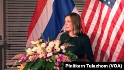 นางแมรี่ รอยซ์ (Marie Royce) ผู้ช่วยรมว.ต่างประเทศสหรัฐฯ กิจการการศึกษาและวัฒนธรรมกล่าวในงานฉลอง 2 ศตวรรษไทยสหรัฐฯ