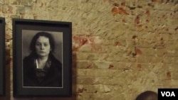 32岁的家庭主妇伊丽莎白-沃伊诺娃（上）因为向日本使馆工作人员提供住房，1937年9月被捕，11月被处决。（美国之音白桦拍摄）