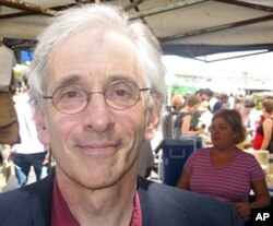 Bob Lewis at Union Square Greenmarket