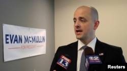 ایون مک میلن نامزد مستقل انتخابات ریاست جموری امریکا است.