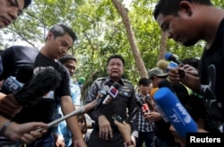 Thai police Lieutenant General Prawut Thavornsiri speaks to the media at the Royal Thai Police headquarters in Bangkok, Thailand, Aug. 30, 2015.
