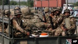 عکس آرشیف از گروهی از نظامیان پاکستانی در ایالت بلوچستان