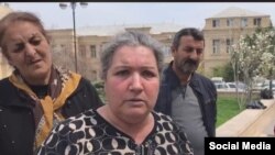 Dövlətə xəyanətdə günahlandırılan hərbçilərin valideynləri aksiya keçirib