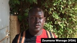 Achille Sanou, employé dans une mine d’or à Ouagadougou, Burkina, 21 décembre 2017. (VOA/ Zoumana Wonogo)