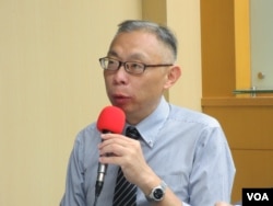 台湾师范大学政治系教授范世平