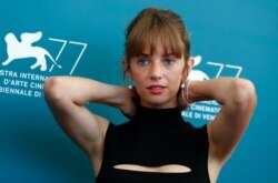 Maya Hawke, aktris dalam film "Mainstream" (foto: Reuters).