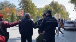 Gənc fəallar aksiya keçirib