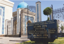 O'zbekistonning marhum prezidenti Islom Karimov sharafiga Toshkentda qurilgan Islom ota masjidi