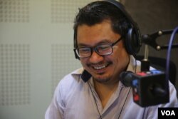 Ou Virak, President of Future Forum, a think tank group in Cambodia. ( Leng Len/VOA Khmer)