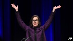 Kate Brown a été élue gouverneur de l'Oregon à Portland, le 8 novembre 2016.