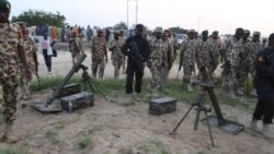 Laftanal Janar Tukur Yusuf Buratai Ya ziyarci Garin Gudumbali Dake Damasak