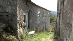 Lagarza, el lugar que vio partir a Balbina hace más de seis décadas, es el punto de encuentro de dos generaciones.