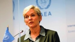 제니퍼 그랜홈 미국 에너지부 장관이 20일 오스트리아 빈에서 열린 국제원자력기구(IAEA) 총회에서 기자회견하고 있다.