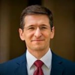 美国企业研究所研究美国亚太防务政策的研究员库珀。