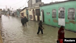Le nouveau gouvernement prend les rênes d'un pays dévasté notamment par l'ouragan Matthew, en octobre 2016.