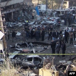 Mamlakat bo'ylab portlashlar, mazhablararo mojarolar davom etmoqda