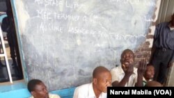 Des manifestants de l'opposition arrêtés à Lubumbashi, RDC, le 23 octobre 2017. (VOA/Narval Mabila)