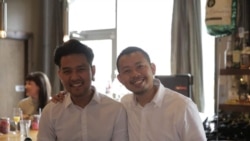 อรรจน์ แดนวงศ์ (ขวา) เจ้าของร้าน Curry Curry Thai ในนครแอตแลนตา รัฐจอร์เจีย